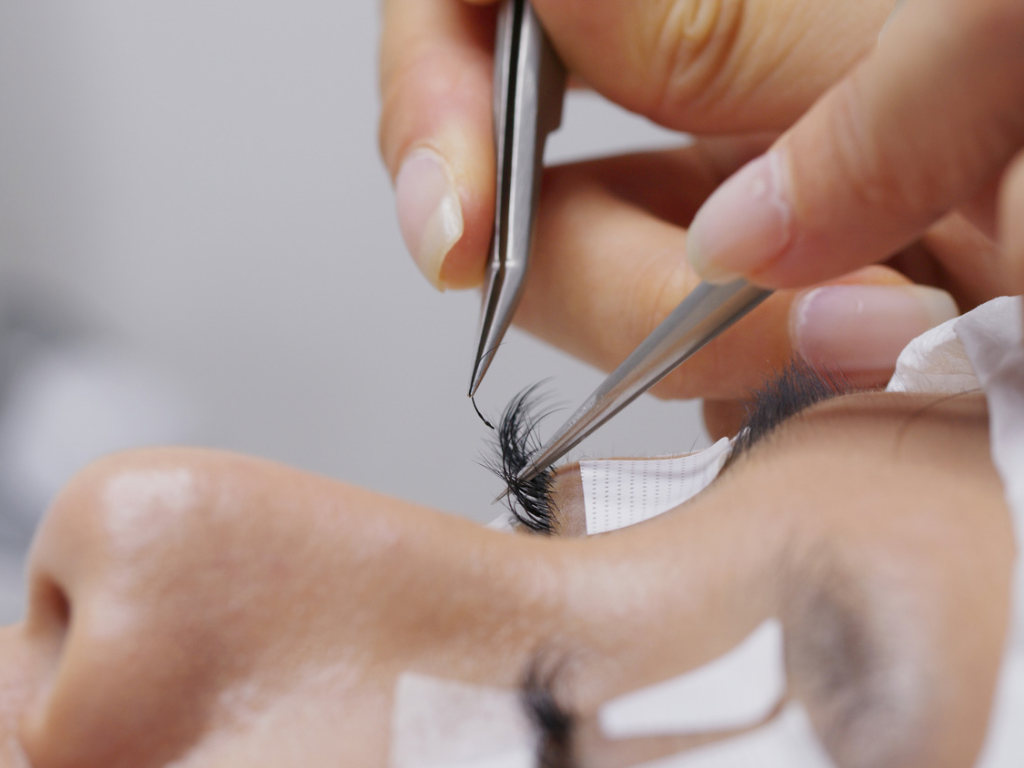 Classic Lashes